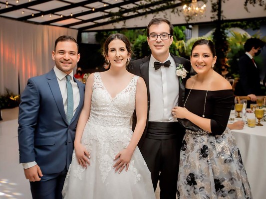 La boda de Pablo Rucks y María Reneé de León