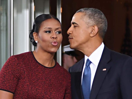 Barack y Michelle no renunciaron a sus gestos cariñosos durante los actos de toma de posesión