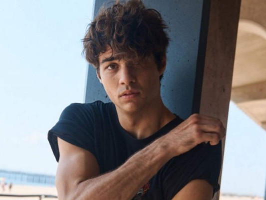 La aterradora experiencia de Noah Centineo junto a varias fans