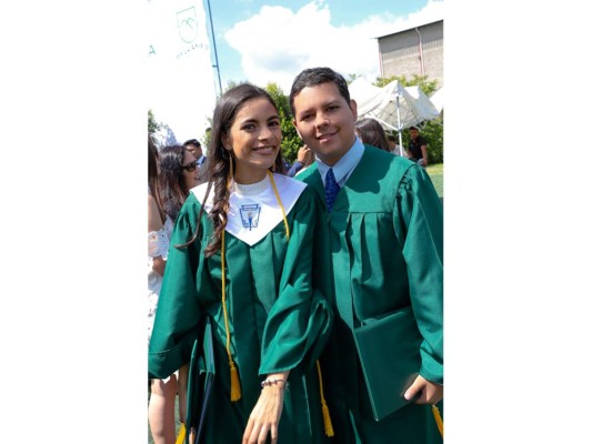 Emily Álfaro y Sebastián Arellano