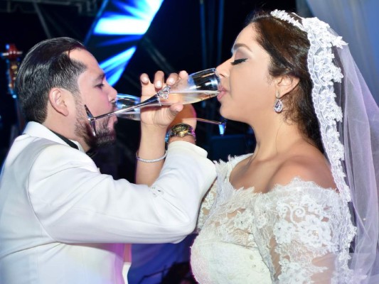 La boda de Kimberly Martínez y Nelson Muñoz