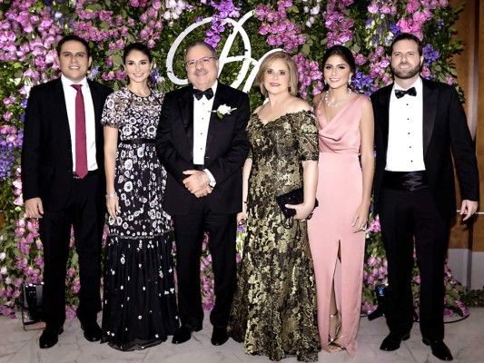 Memorable recepción nupcial para Daniel y Daniela Yuja &nbsp;&nbsp;