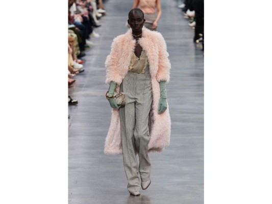 Fendi presenta colección Otoño/Invierno 2022