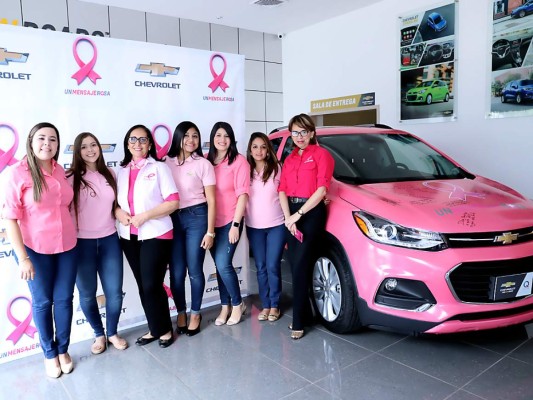 FUNHOCAM y Chevrolet luchan por el cáncer de mama con “Un Mensaje Rosa”