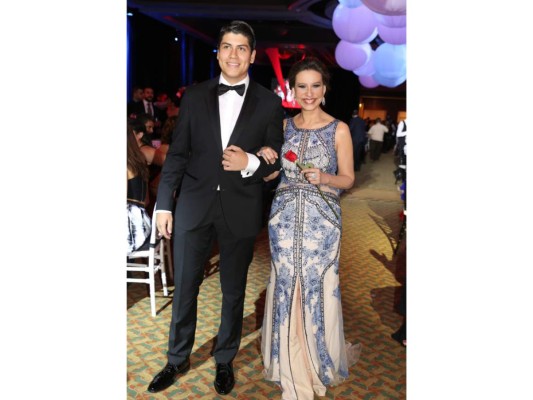 Antonio y Aida Lardizabal