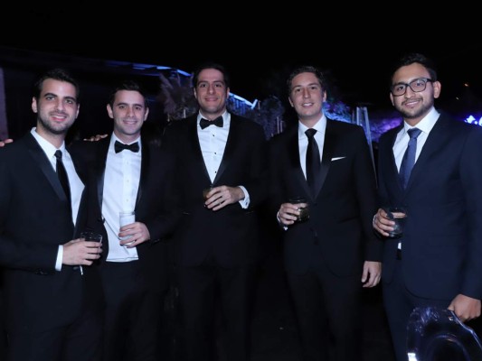 Roque Vitanza, Juan Carlos Sikaffy, Luis Larach, Emil Hawit y Samir Carrion