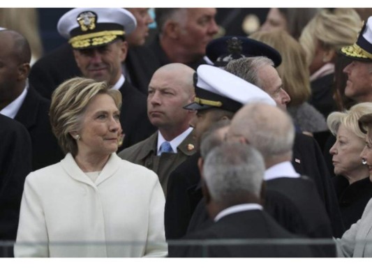 Las caras de Hillary Clinton en la toma de posesión