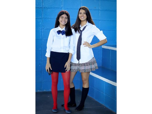 Katia Aguilar y Victoria Riera