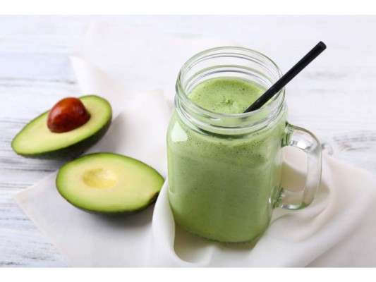 Smoothie de Aguacate<br/>1 tza de leche descremada<br/>1/2 aguacate hass <br/>1 cdta de vainilla<br/>1 cda de nectar de agave