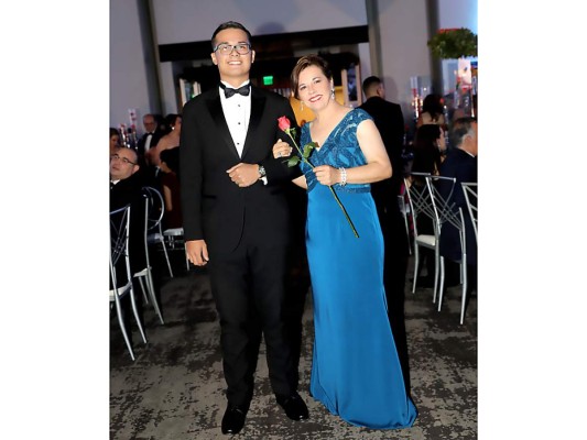 Prom Night de la Escuela Americana 2019 