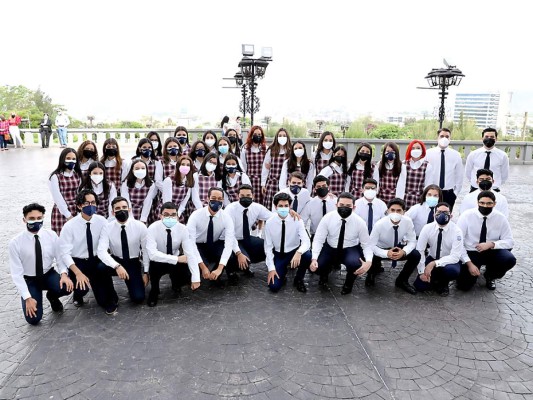 Misa para los seniors 2021 de Macris School