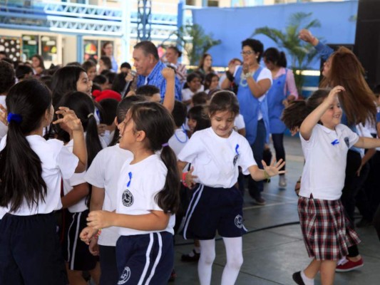 Concierto anti bullying en Macris School