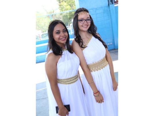 Macris School Seniors Greek Day