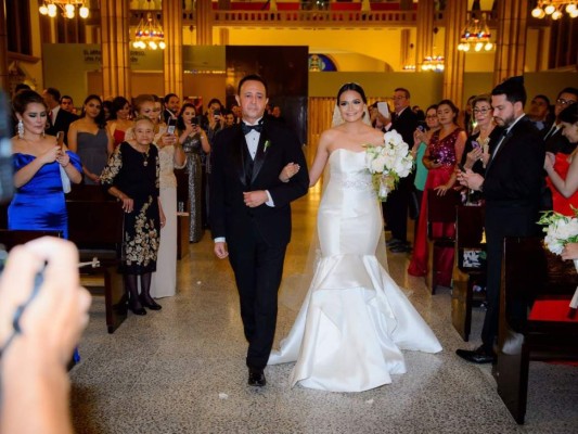 La boda de Alex Cobos y Lourdes Valladares