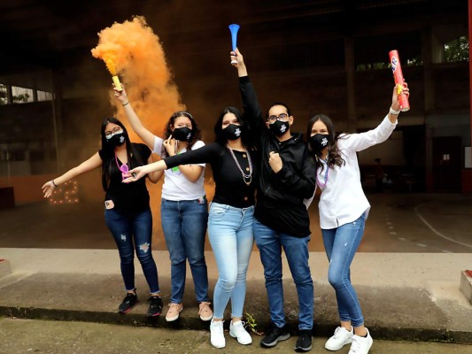 Marilyn Vijil, Laura Enamorado, Lucía Erazo, André Ynestroza y Ariana Escober