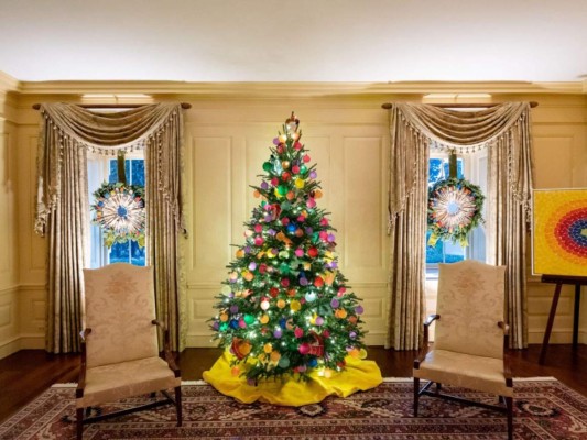 Vermeil Room. Este don es definitivamente un gran regalo, por eso las figuras presidenciales hacen un homenaje a los artistas estadounidenses que deleitan al mundo con sus increíbles artes visuales.