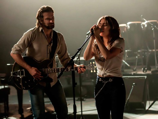 Ha nacido Una Estrella, de drama musical protagonizada por Bradley Cooper y Lady Gaga fue de las favoritas de la crítica