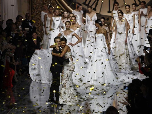 Atelier Pronovias enamora con su propuesta en Barcelona Bridal Week