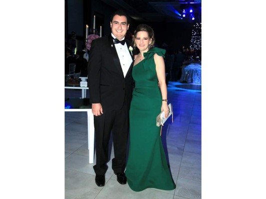 Elegante recepción para Jacobo y Nathalie Handal  