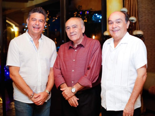 Fiesta catracha para Angelo Casco y María Fernanda Welchez