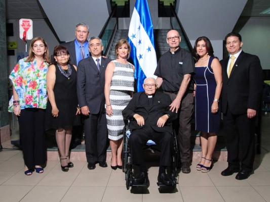 BANPAIS rinde homenaje al padre Antonio Quetglas