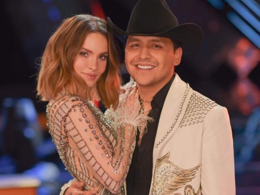 ¡Belinda y Christian Nodal se comprometen!