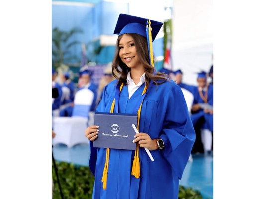 Graduación de la clase 2019 de Macris School