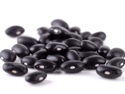 Frijoles. Son una fuente concentrada de diversos compuestos antiaging, entre ellos, antioxidantes, vitaminas, minerales, hierro, vitamina B y potasio.