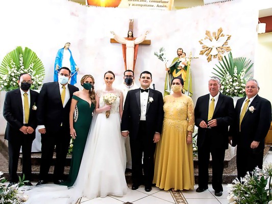 La boda de Fernando Calderón y María Laura Contreras