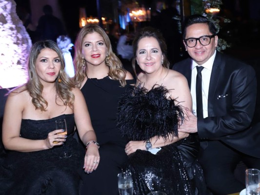 Alejandra Abdalah, Lena Gutiérrez, Rozana Rivera, Miguel Chong