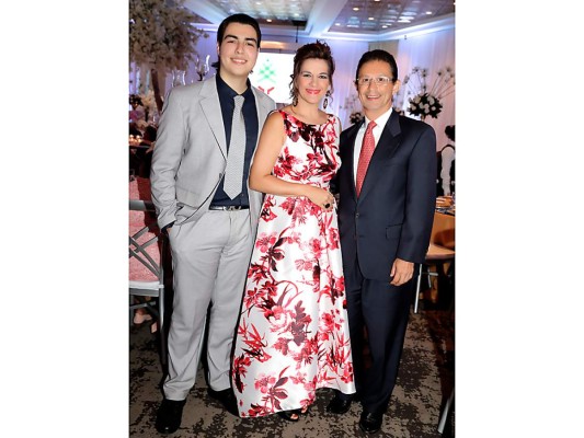 Momentos capturados por el lente de Estilo: Prom Night Academia Los Pinares 2019  