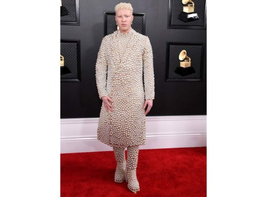 Extra es la fashion trend de los Grammy Awards 2020