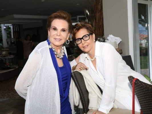 Cumpleaños de Laura Simón y Lía Bueso