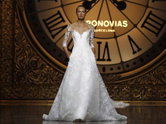 Atelier Pronovias enamora con su propuesta en Barcelona Bridal Week
