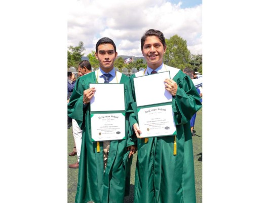 Leonardo Espinal y Roberto Caceres