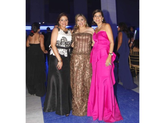 Olga Herrera, Lorena Kattán y Maritza Panayotti.