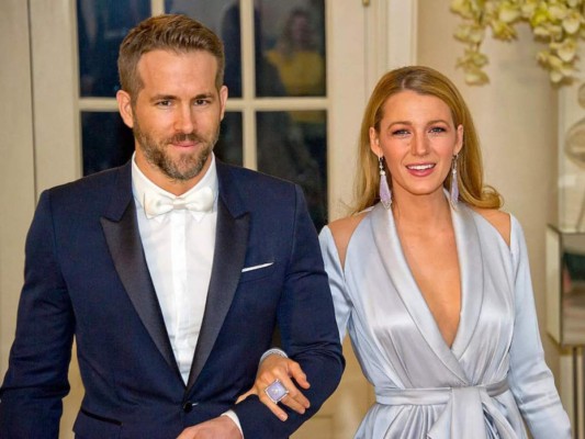 Blake Lively y Ryan Reynolds. <br/>Una de los matrimonios más divertidos y sólidos de todo Hollywood. No importa cuánto pasen los años, siempre los amaremos. <br/>