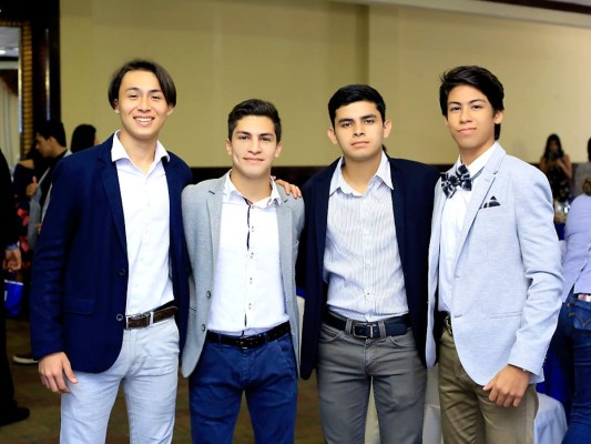 Encuentro juvenil para celebrar el Senior's Breakfast