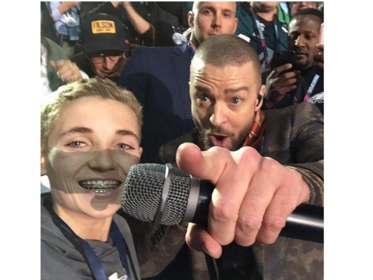 Ryan McKenna el niño de 13 años que posó junto a Justin Timberlake para una selfie se volvió tendencia mundial y objeto de diversos memes en todas las plataformas sociales