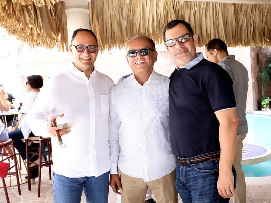 Celebración por el cumpleaños de Sonia Patricia Castillo Casanova