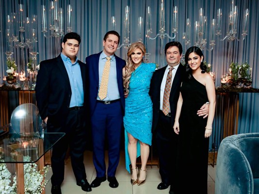 ¡Así fue la boda civil de Joshua Lampman y Elena Bueso!