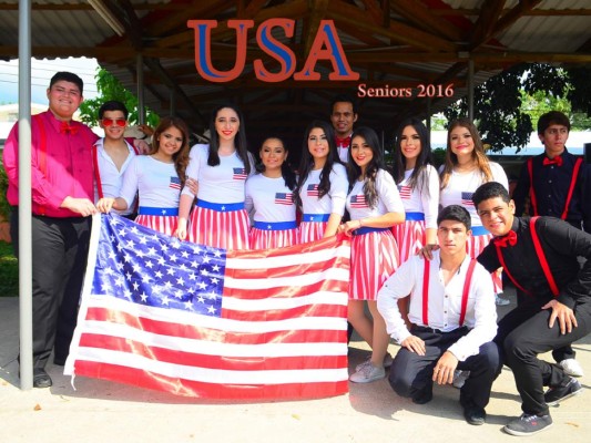 Academia Americana celebra Festival Folclórico Internacional