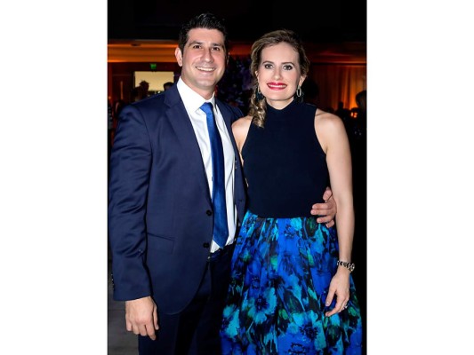 Fiesta nupcial para Joaquín Echeverrí y Adriana Hawit  