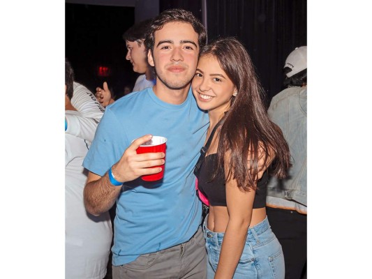 Nelson Paguada y Valeria Coello.