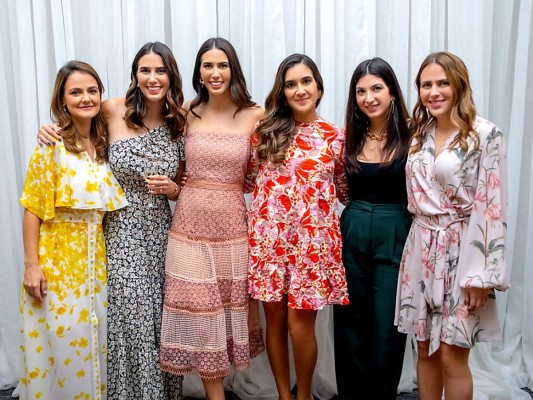 La despedida de soltera de Angie Andonie