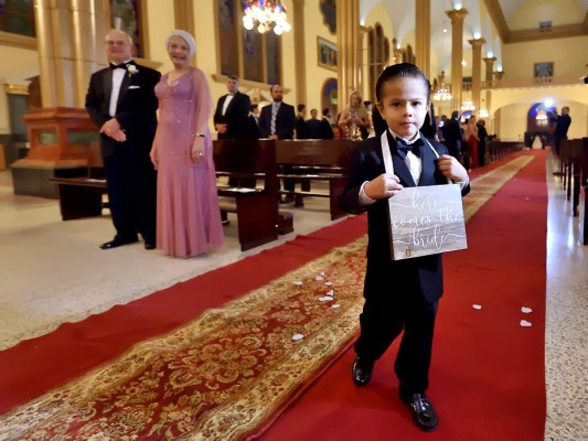 La boda eclesiástica de María Fernanda Rivera y John Kewish