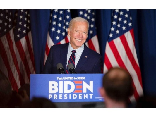 Joe Biden nombra a doctora transgénero como subsecretaria de Salud