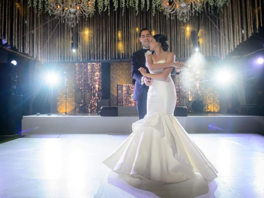 La boda de Alex Cobos y Lourdes Valladares