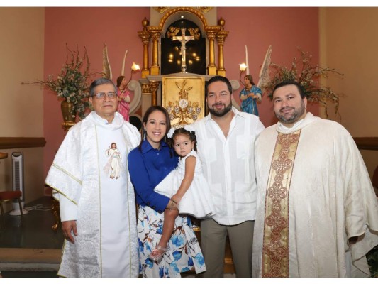 El bautizo de Vivianne Isabella Maldonado González
