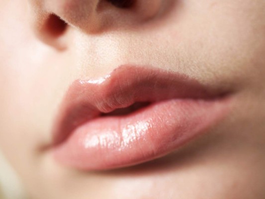 Siete remedios naturales para hidratar tus labios dañados